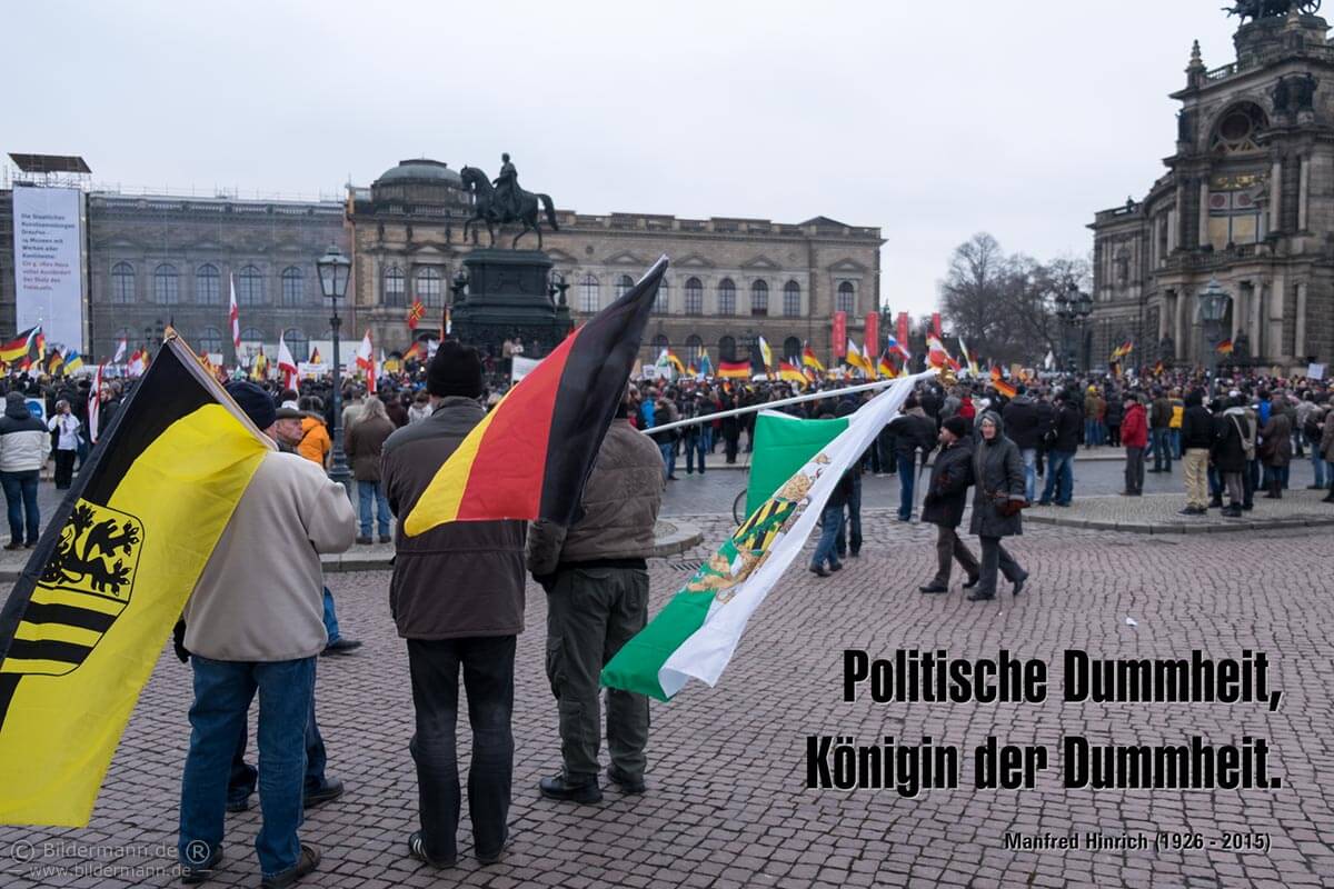 PEGIDA- und AfD-Anhänger trafen sich am 25. Januar 2015 auf dem Theaterplatz in Dresden vor der Semperoper zu einer Kundgebung. Seit dem 20. Oktober 2014 finden in Dresden Protestveranstaltungen der Patriotische Europäer gegen die Islamisierung des Abendlandes (PEGIDA) statt.