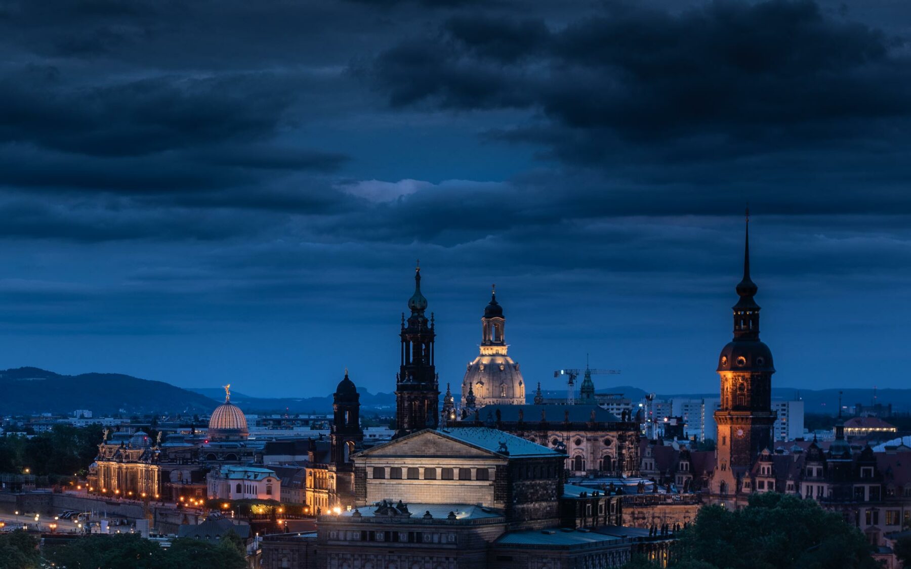 Blick auf die Dresdner Altstadt von der Dachterrasse des Haus der Presse
